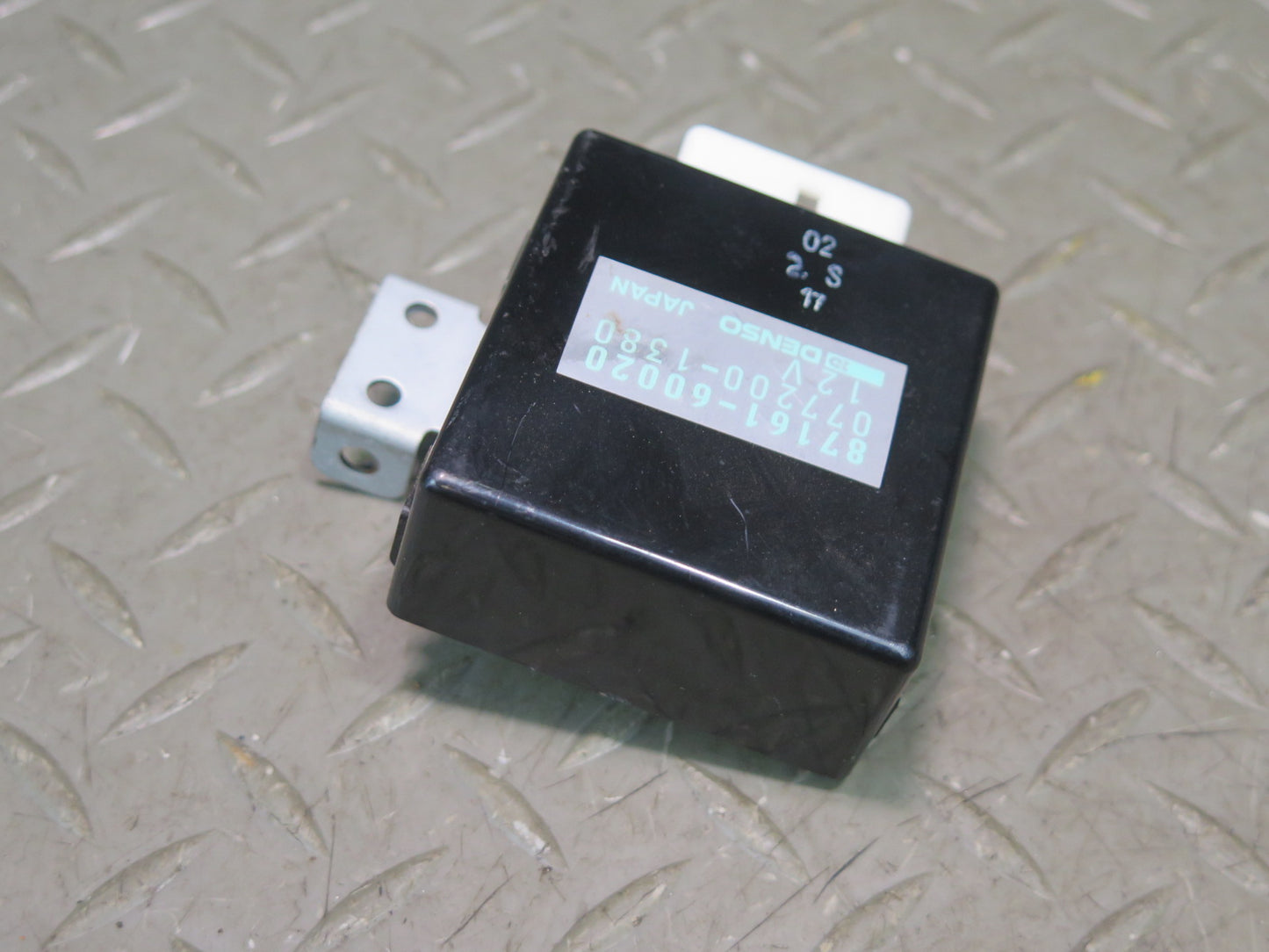 1996-1997 Lexus FZJ80L LX450 Heater Servo Motor Amplifier Control Module