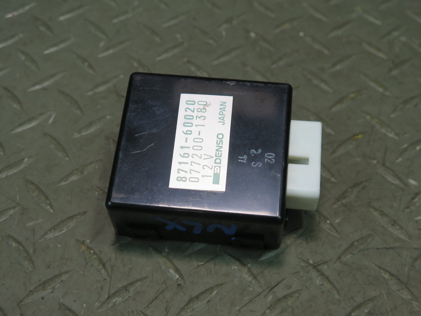 1996-1997 Lexus FZJ80L LX450 Heater Servo Motor Amplifier Control Module