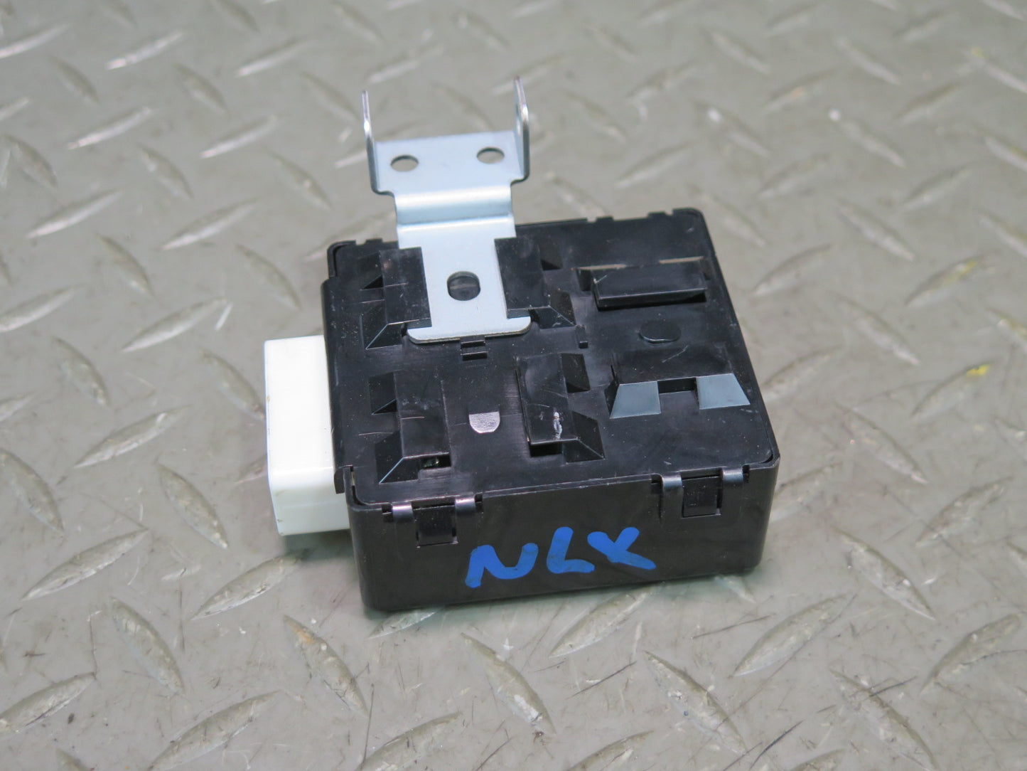 1996-1997 Lexus FZJ80L LX450 Heater Servo Motor Amplifier Control Module