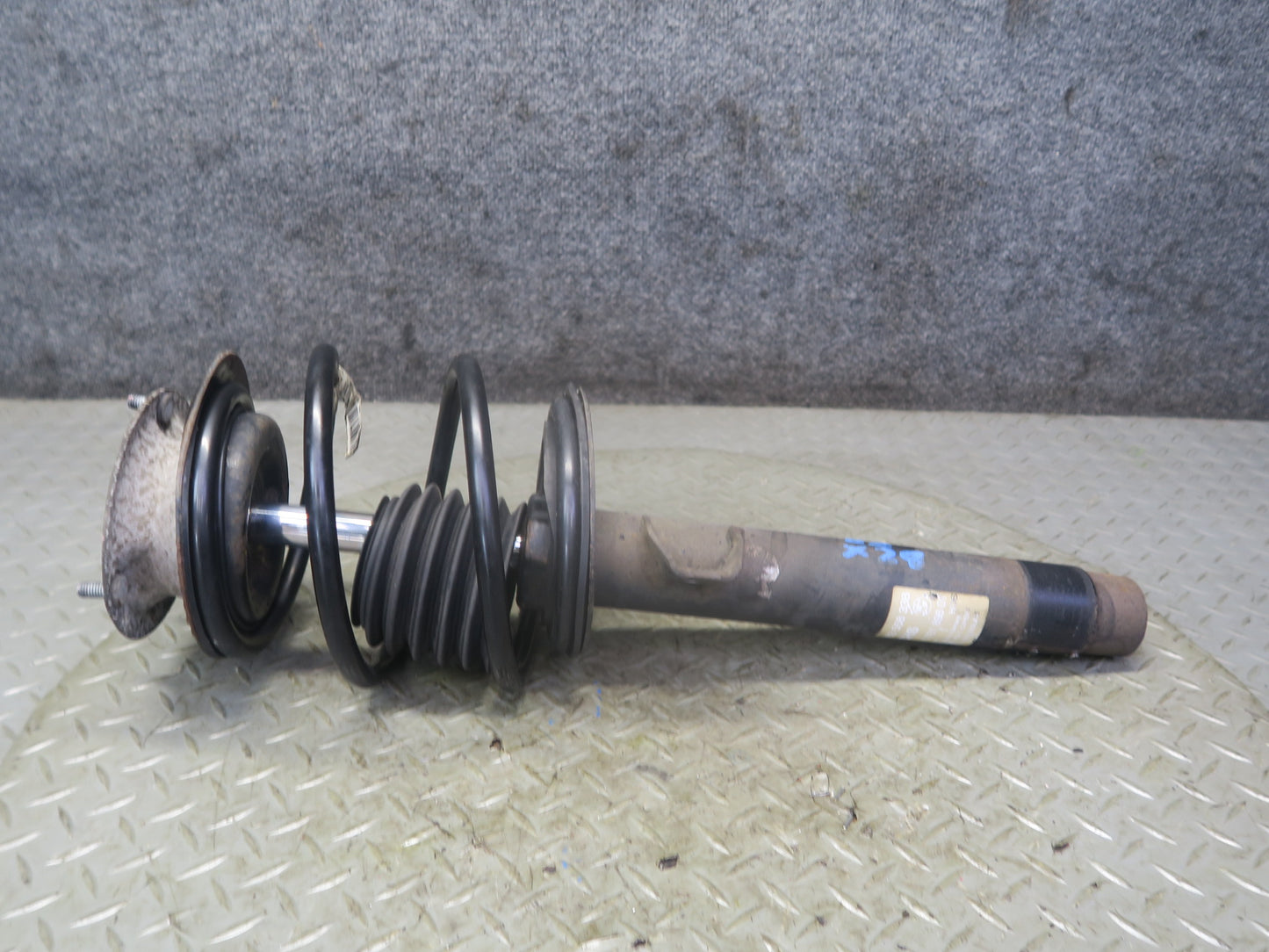 03-05 BMW E85 Z4 Set of 2 Front Left & Right Strut Shock Absorber OEM