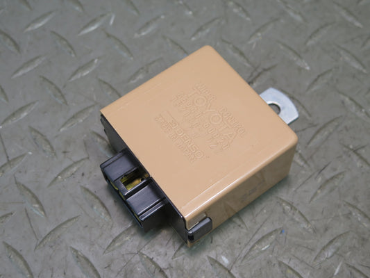 1996-1997 Lexus FZJ80L LX450 Wiper Relay Control Module 85940-60020