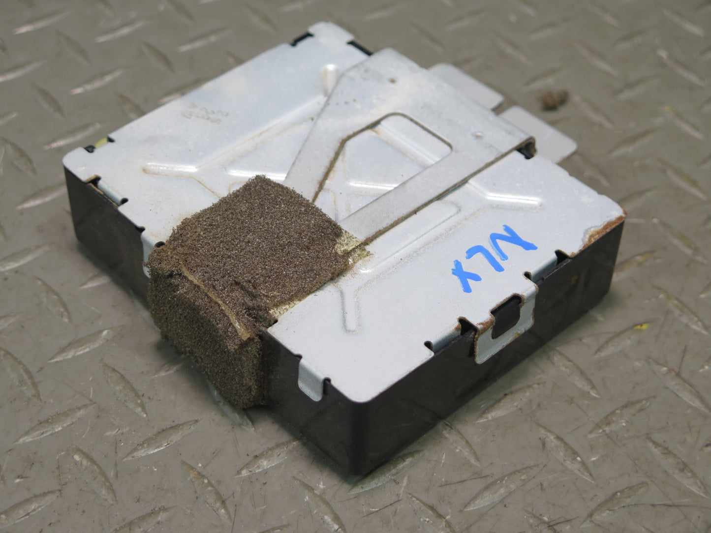 1996-1997 Lexus FZJ80L LX450 A/C Amplifier Cooler Stabilizer Module 88650-60081
