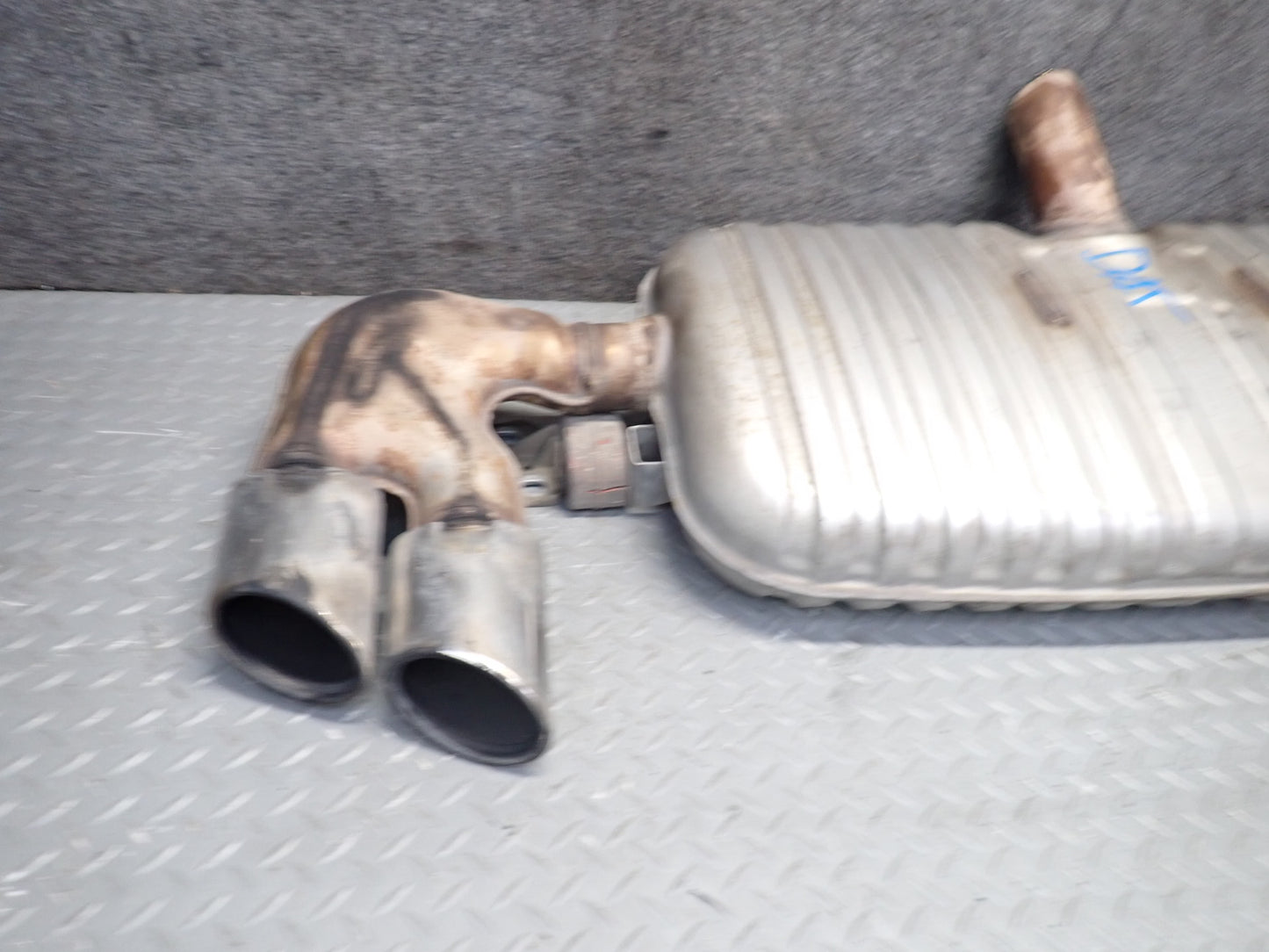 09-15 Audi TT S 8J Quattro Rear Exhaust Muffler w Chrome Dual Tips OEM