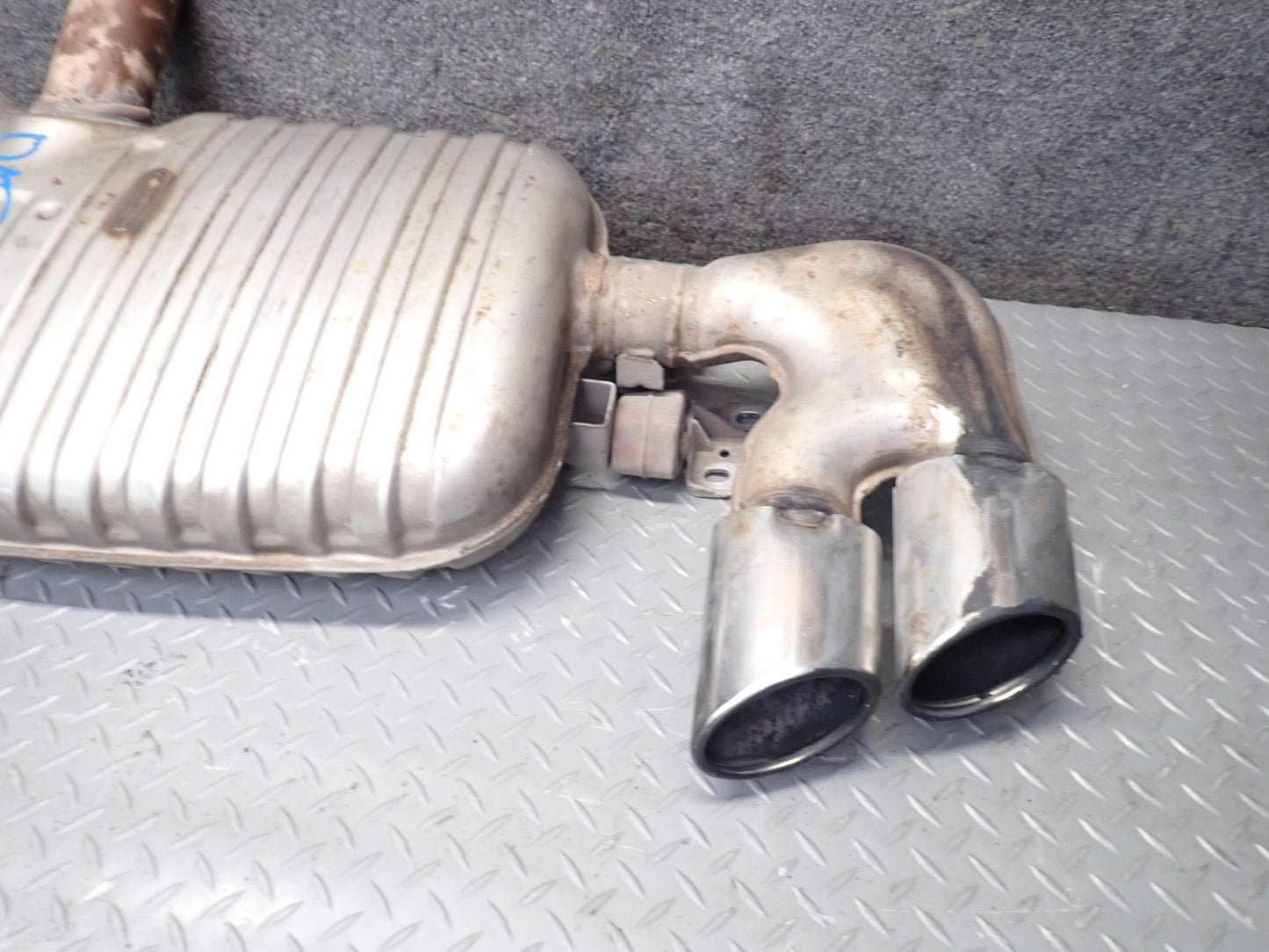 09-15 Audi TT S 8J Quattro Rear Exhaust Muffler w Chrome Dual Tips OEM