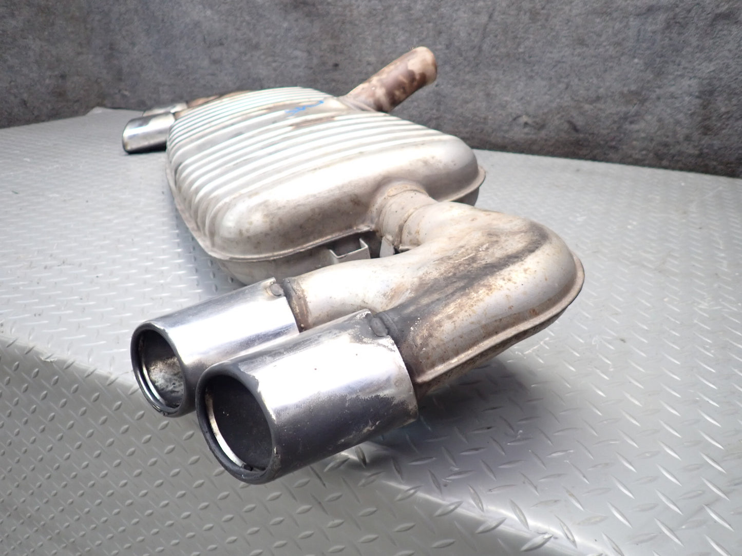 09-15 Audi TT S 8J Quattro Rear Exhaust Muffler w Chrome Dual Tips OEM