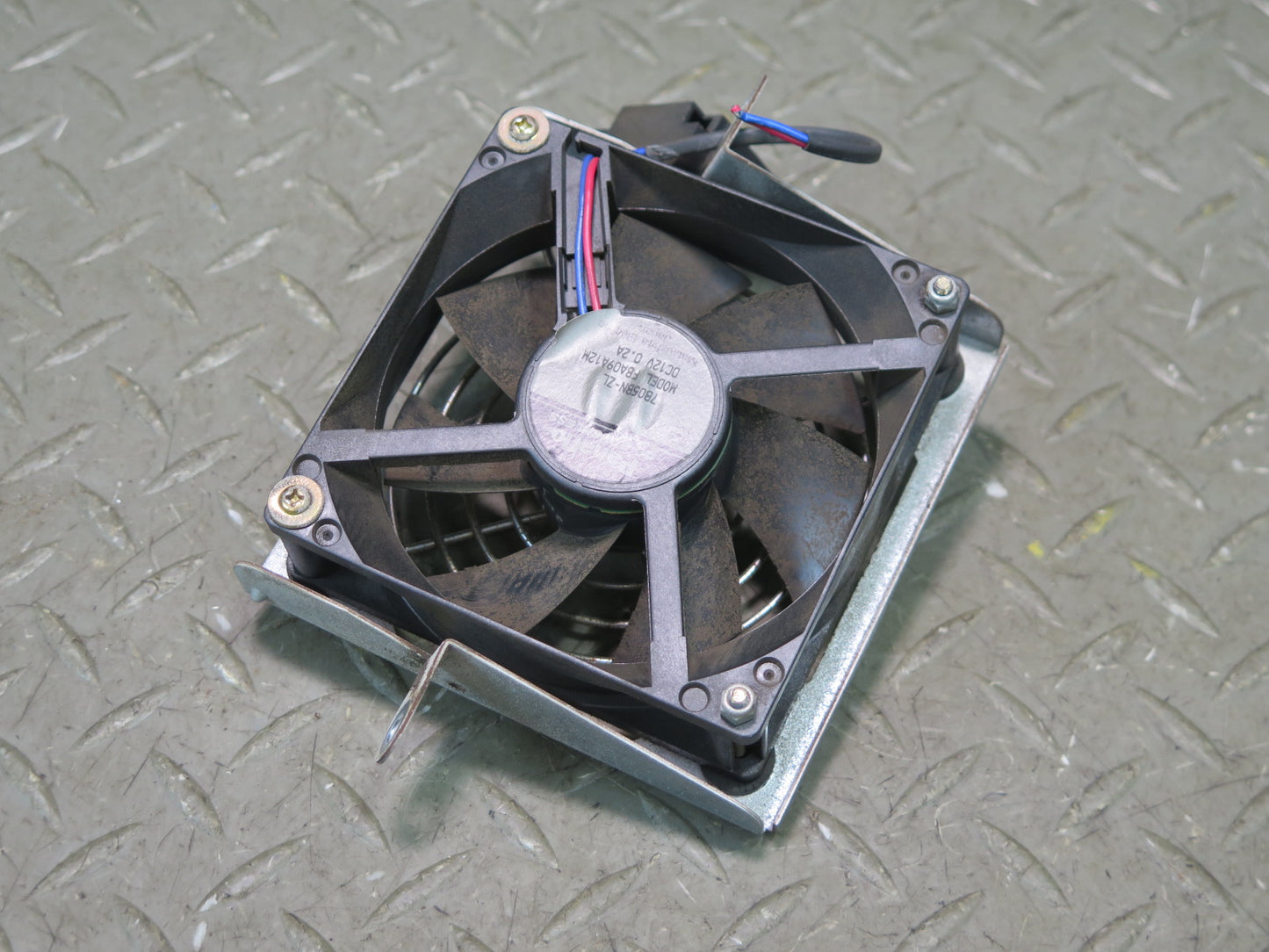 Panaflo Cooling Fan Motor FBA09A122M 7B05BN-ZL