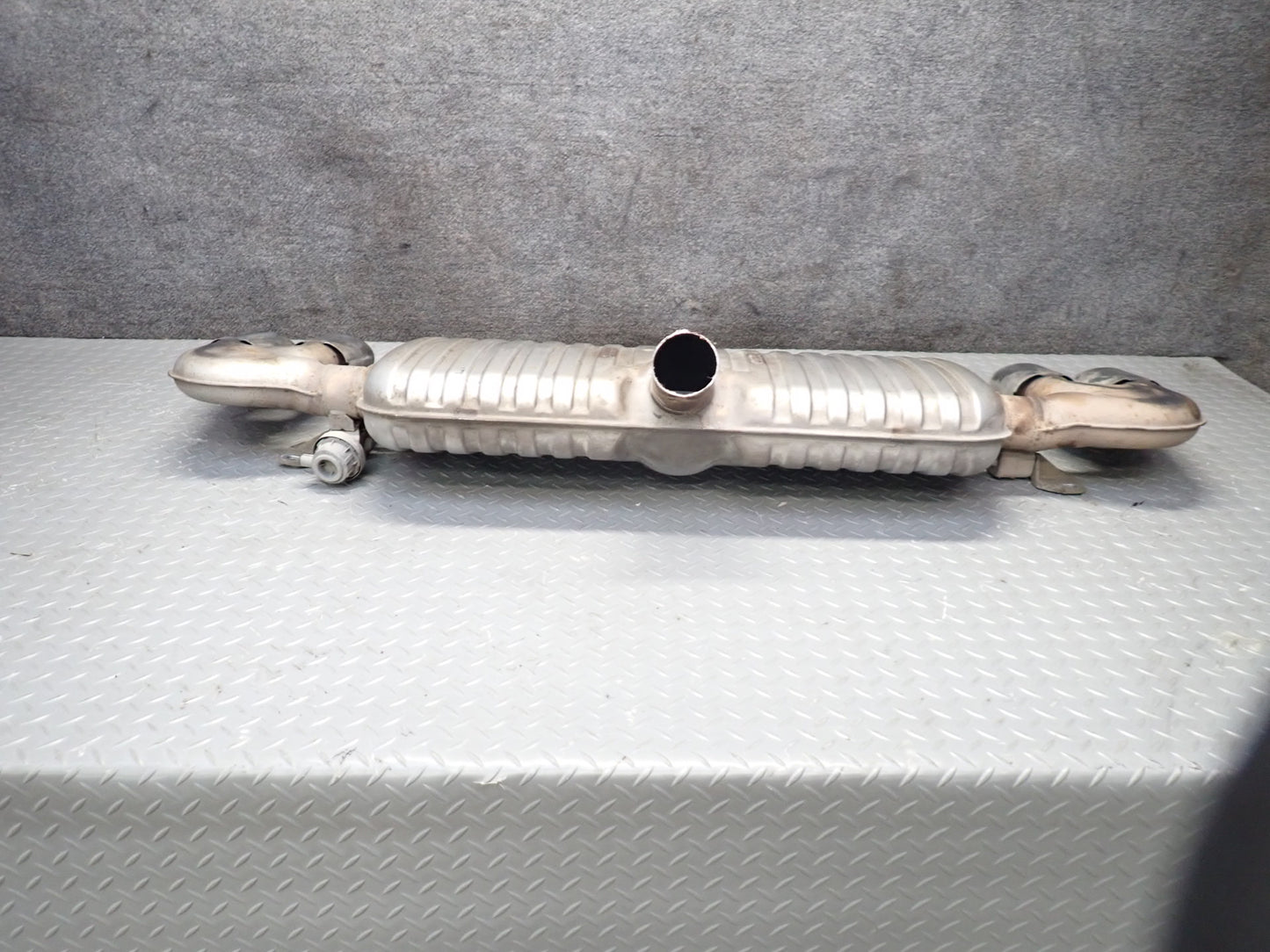 09-15 Audi TT S 8J Quattro Rear Exhaust Muffler w Chrome Dual Tips OEM