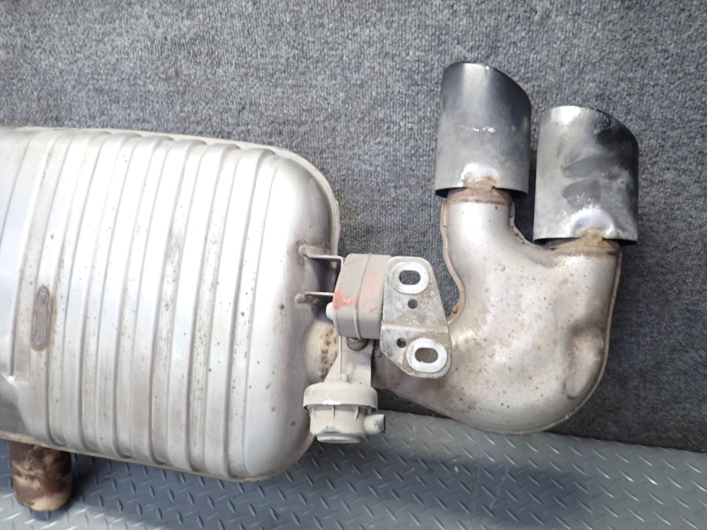 09-15 Audi TT S 8J Quattro Rear Exhaust Muffler w Chrome Dual Tips OEM