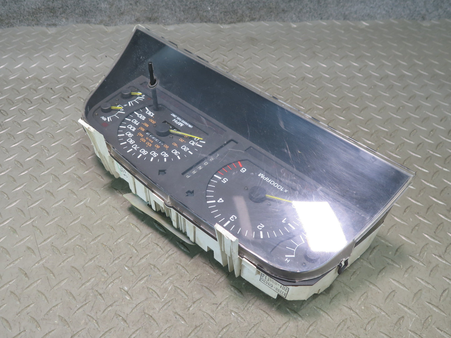 1996-1997 Lexus FZJ80L LX450 Instrument Cluster Gauge Speedometer 83200-60420