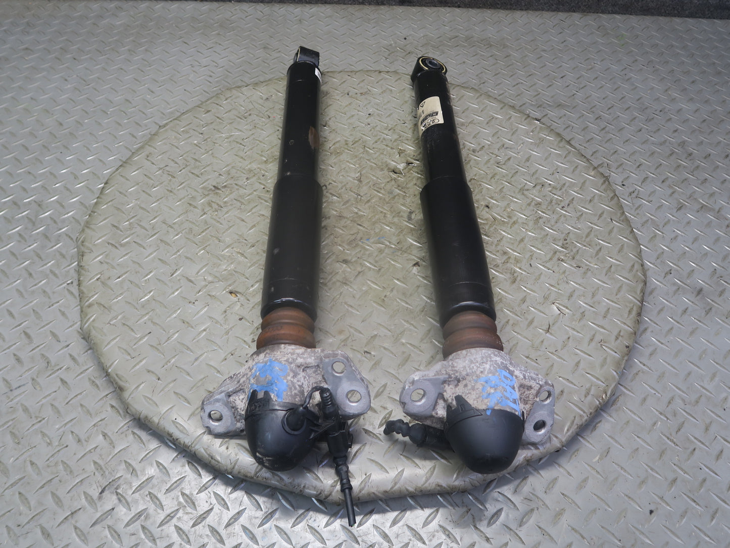 09-15 Audi TT S 8J Quattro Sport Rear Left & Right Strut Shock Absorber Set OEM