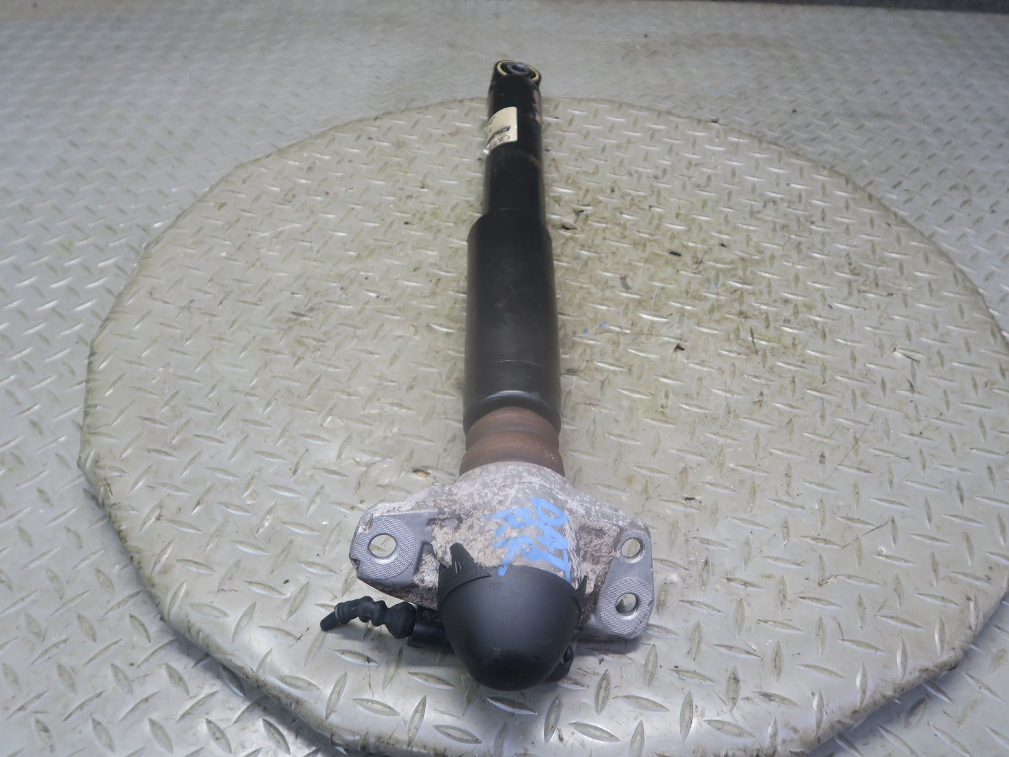 09-15 Audi TT S 8J Quattro Sport Rear Left & Right Strut Shock Absorber Set OEM