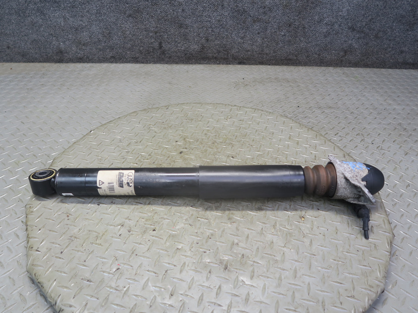 09-15 Audi TT S 8J Quattro Sport Rear Left & Right Strut Shock Absorber Set OEM