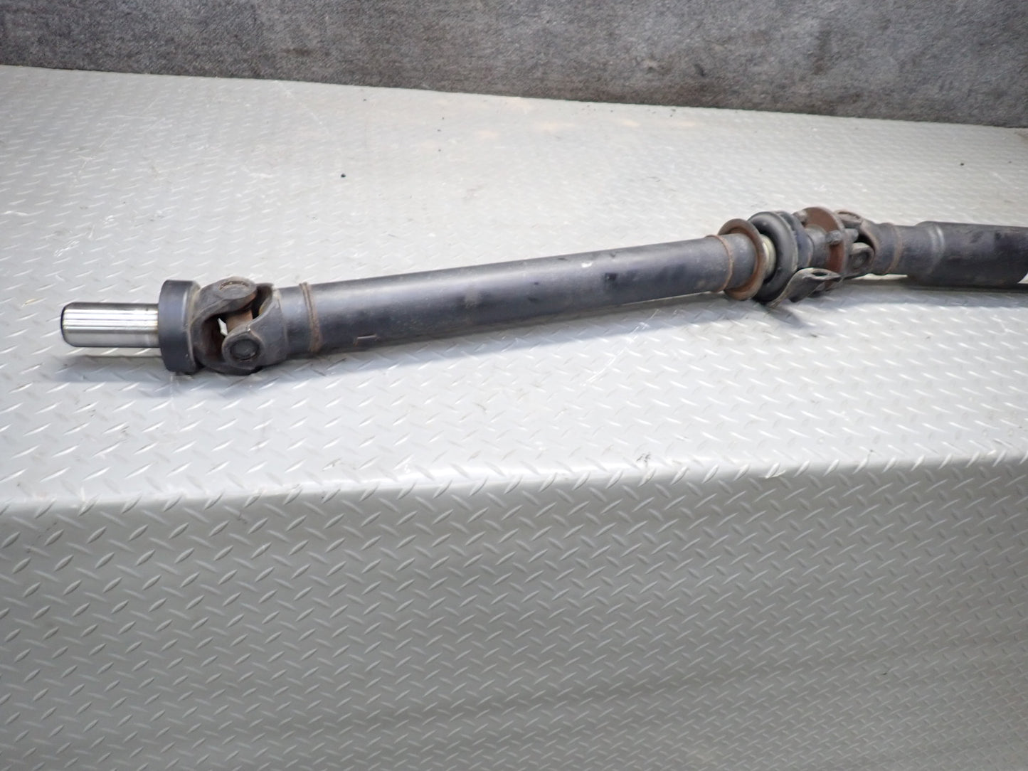 01-05 Lexus JCE10L IS300 RWD Sedan A/T Rear Drive Shaft Driveshaft 130K Mile OEM