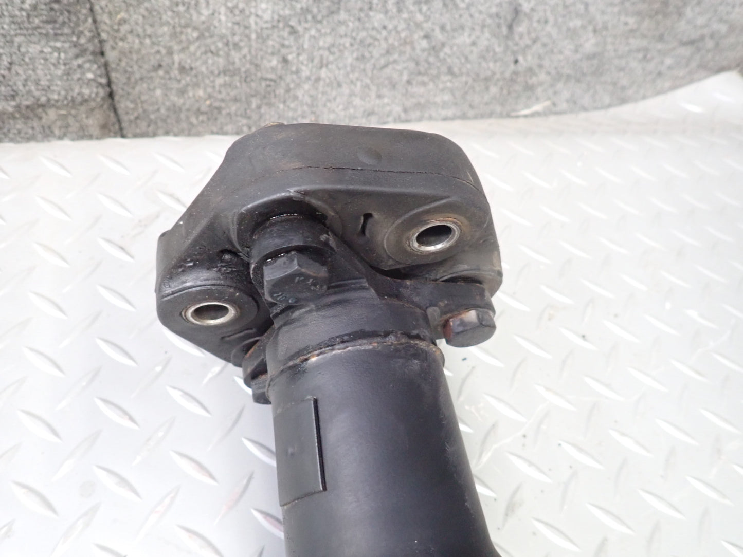 03-05 BMW E86 E85 Z4 A/T Rear Driveshaft Drive Shaft 78K Miles OEM