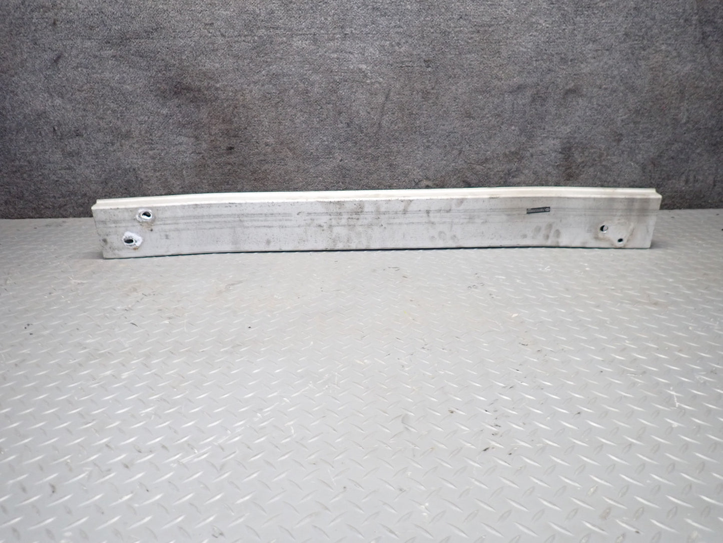 01-05 Lexus IS300 JCE10L Sedan Rear Bumper Impact Reinforcement Bar w Foam OEM