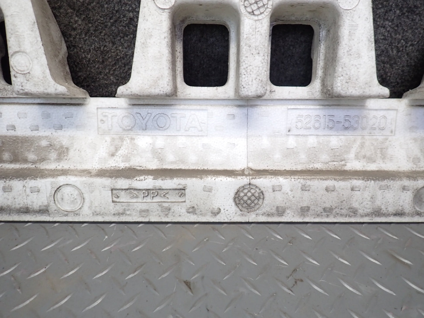 01-05 Lexus IS300 JCE10L Sedan Rear Bumper Impact Reinforcement Bar w Foam OEM