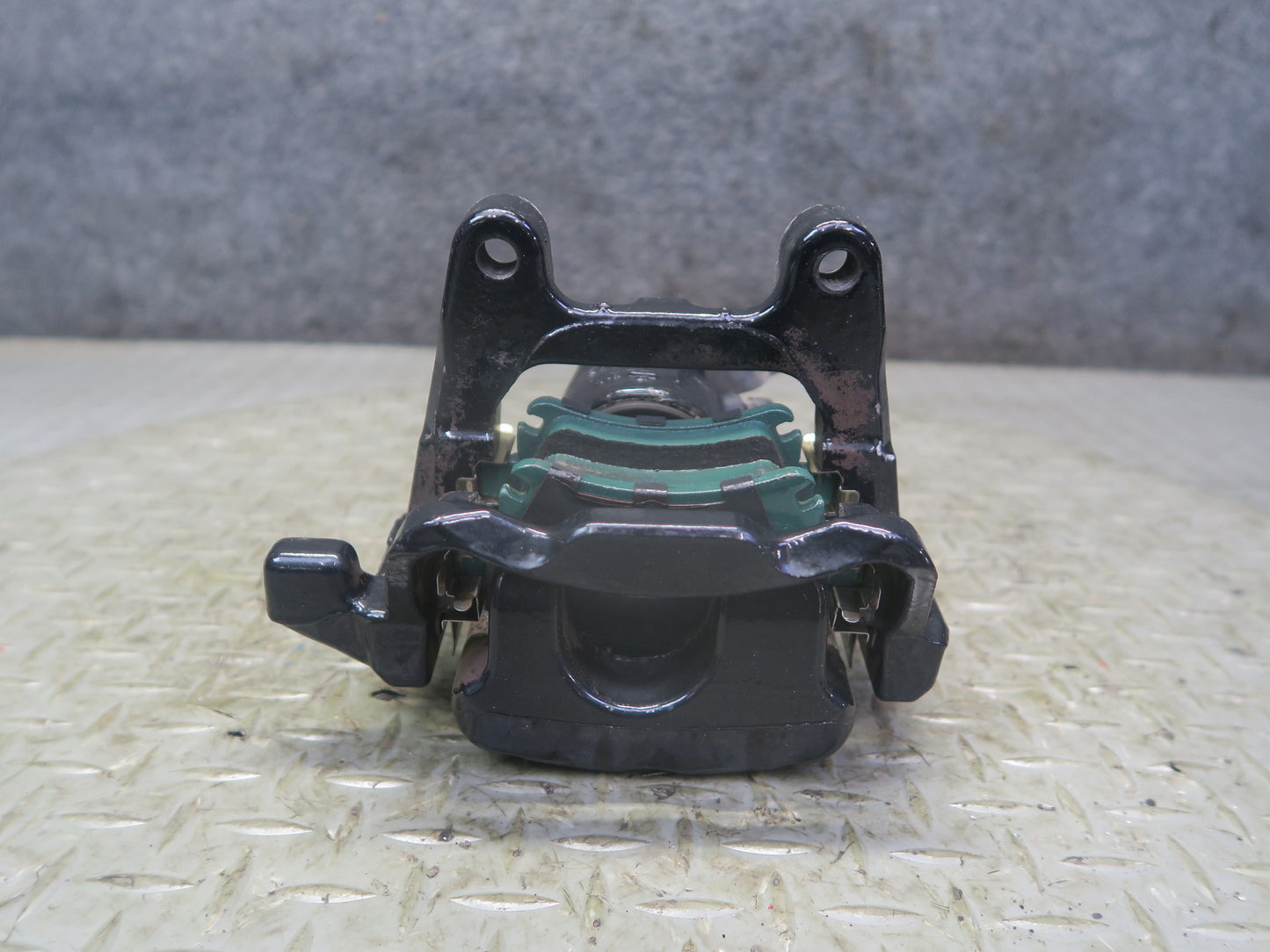 09-15 Audi TT S 8J 2.0L Quattro Set of 2 Rear Left & Right Brake Caliper TRW OEM