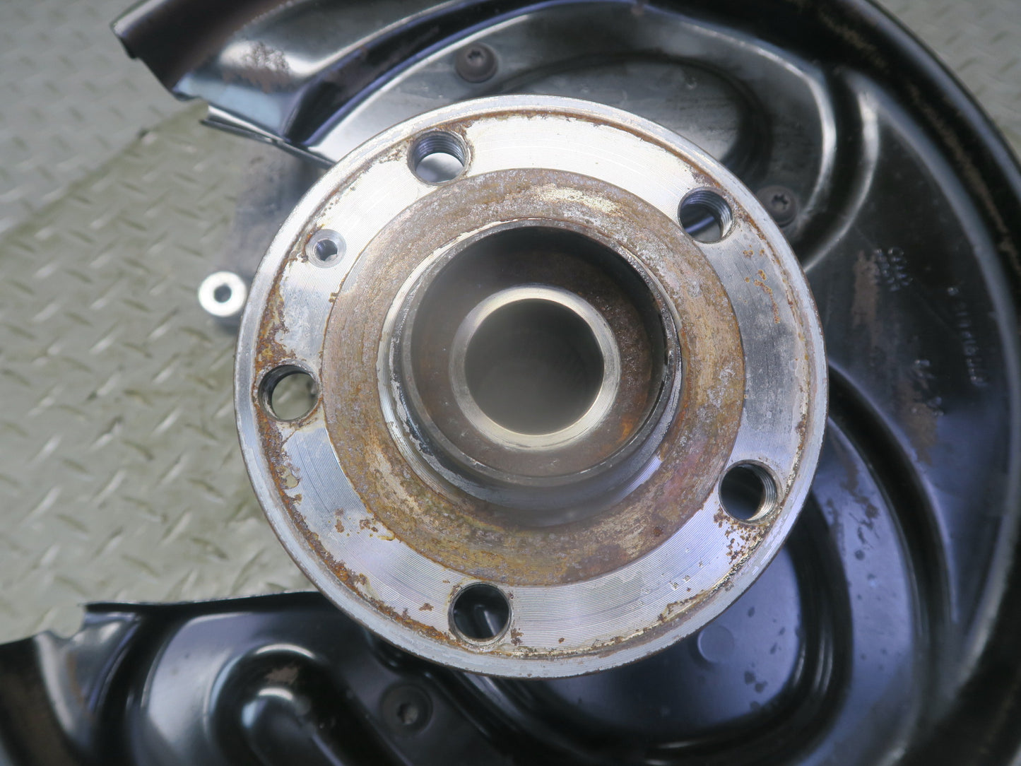 09-15 Audi TT S 8J Quattro Rear Right Side Spindle Knuckle Wheel Hub 116K OEM