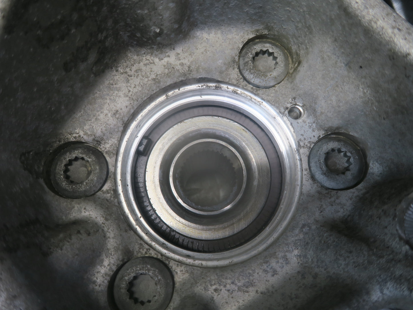 09-15 Audi TT S 8J Quattro Rear Right Side Spindle Knuckle Wheel Hub 116K OEM