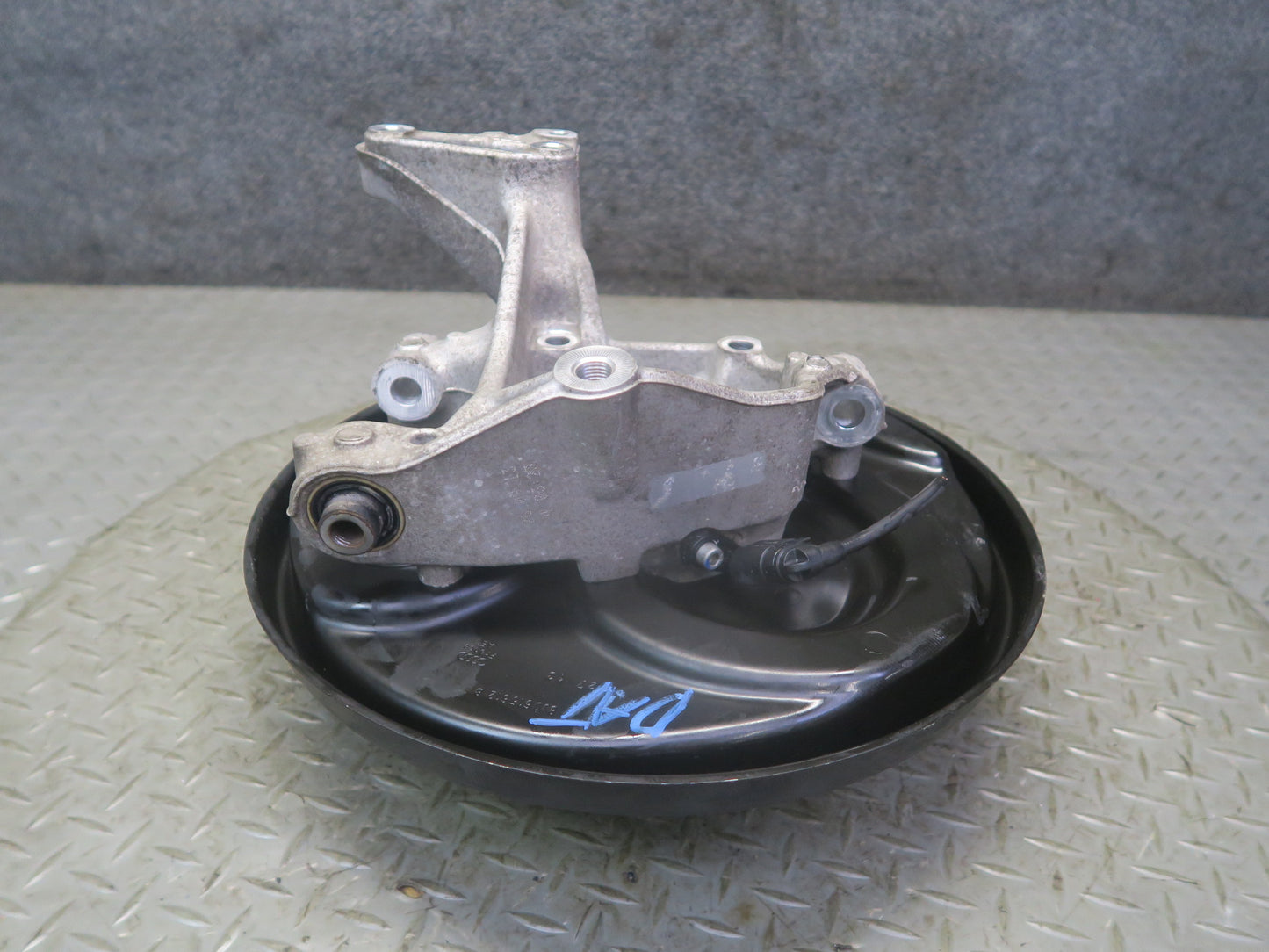09-15 Audi TT S 8J Quattro Rear Right Side Spindle Knuckle Wheel Hub 116K OEM