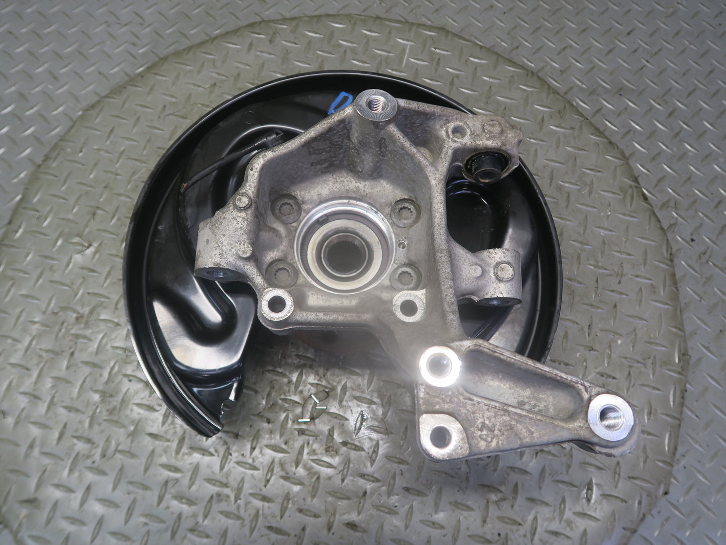 09-15 Audi TT S 8J Quattro Rear Right Side Spindle Knuckle Wheel Hub 116K OEM