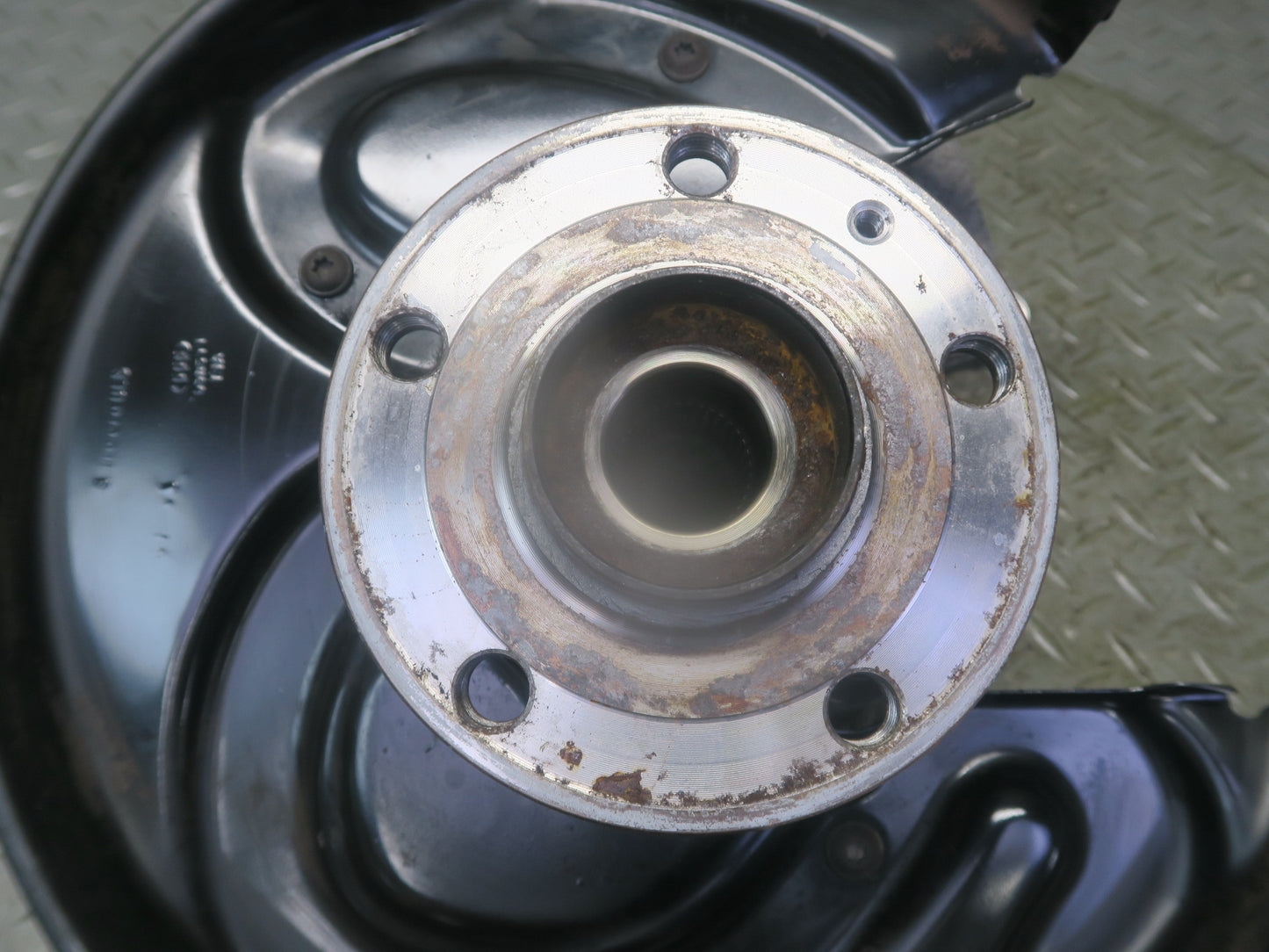 09-15 Audi TT S 8J Quattro Rear Left Side Spindle Knuckle Wheel Hub 116K OEM