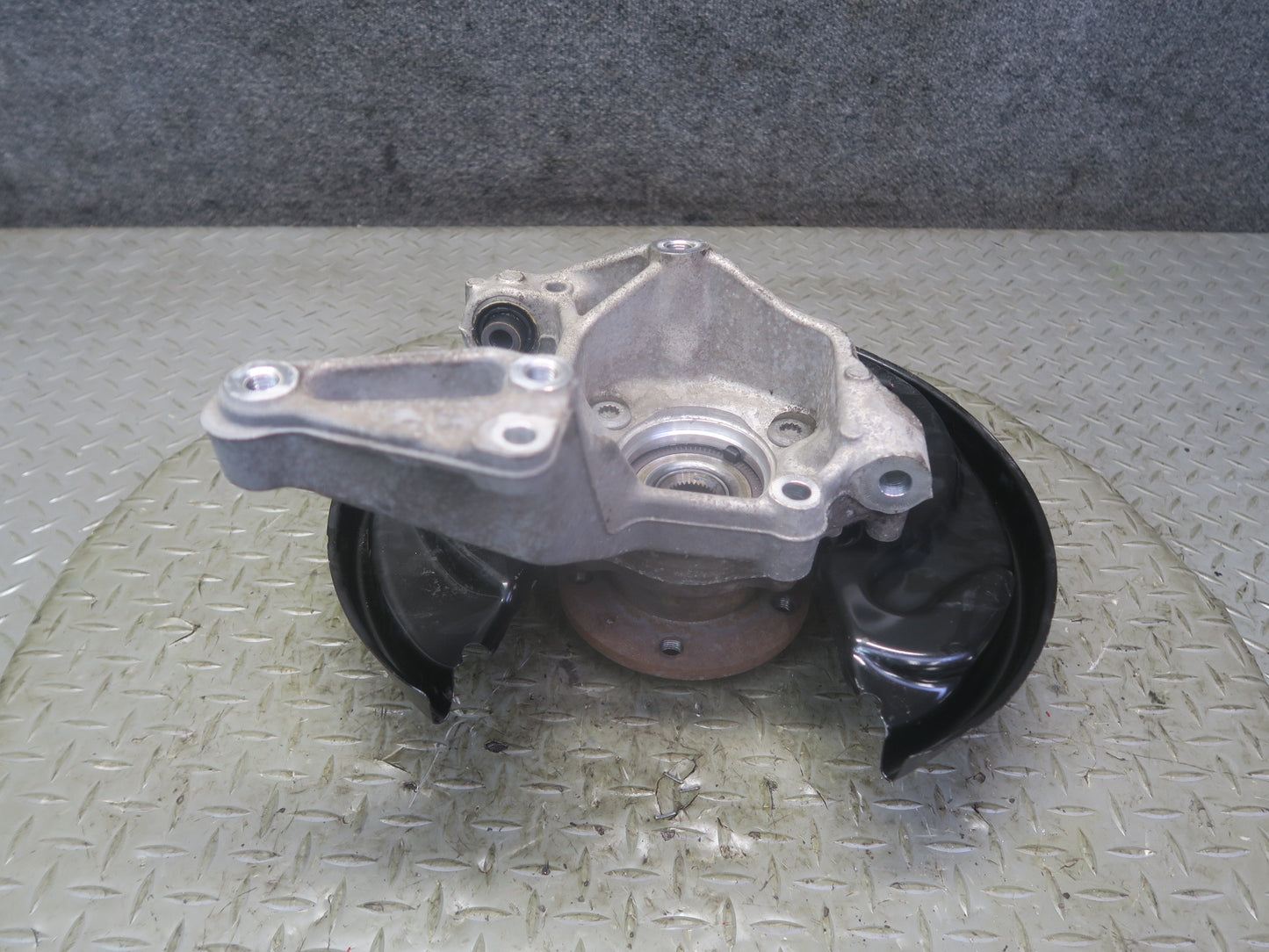09-15 Audi TT S 8J Quattro Rear Left Side Spindle Knuckle Wheel Hub 116K OEM