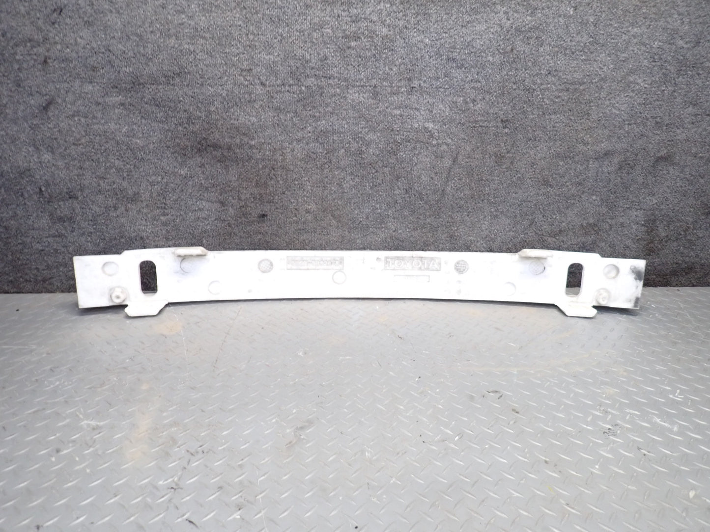 01-05 Lexus JCE10L IS300 Front Bumper Impact Reinforcement Bar w Foam OEM
