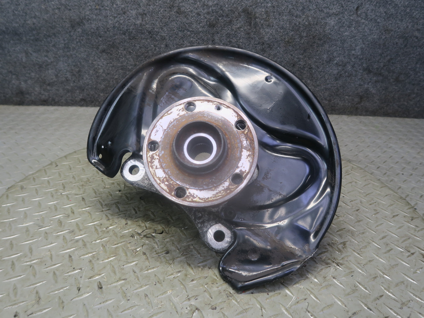 09-15 Audi TT S 8J Quattro Front Left Spindle Knuckle Wheel Hub 116K Miles OEM