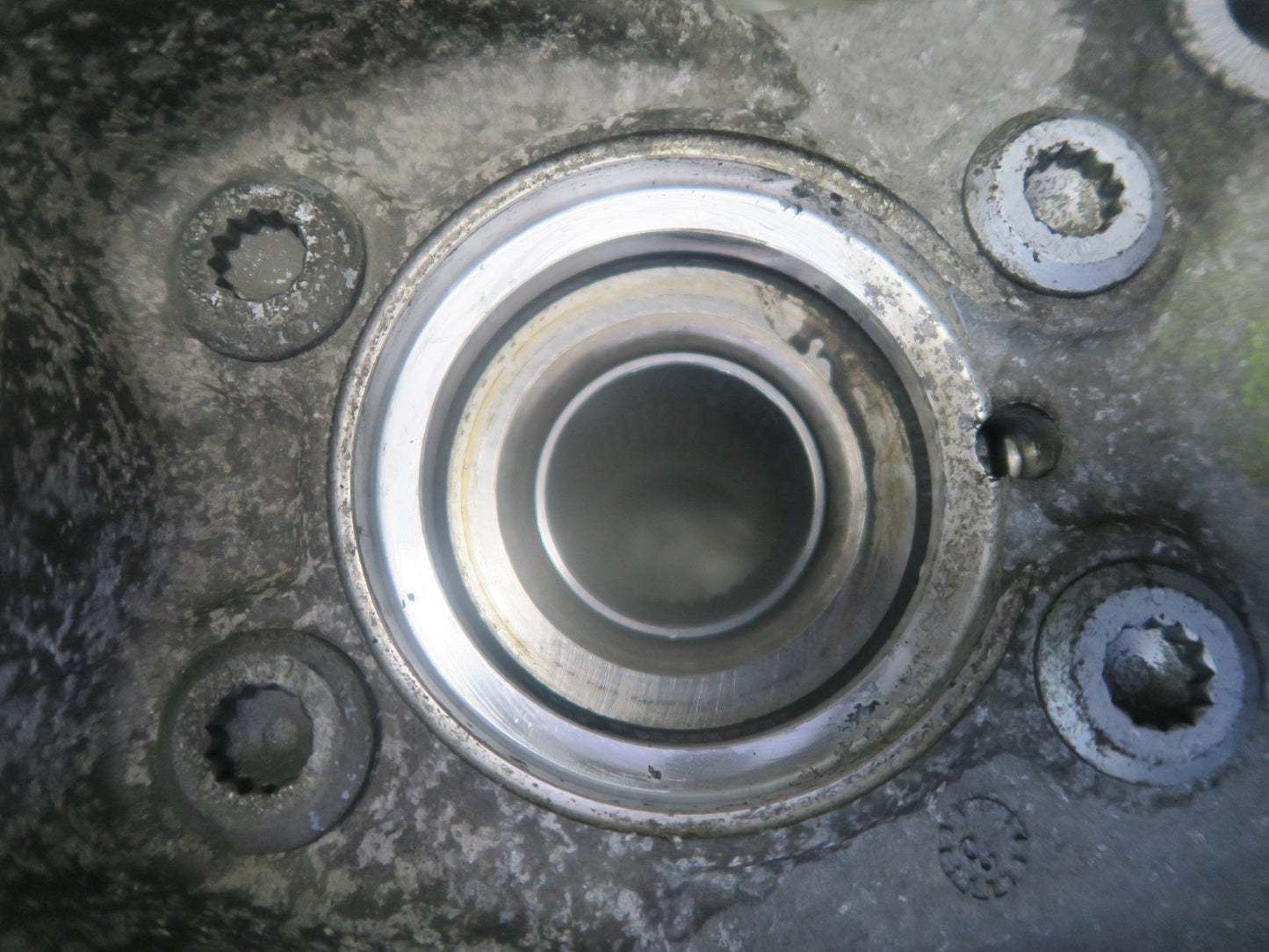09-15 Audi TT S 8J Quattro Front Left Spindle Knuckle Wheel Hub 116K Miles OEM
