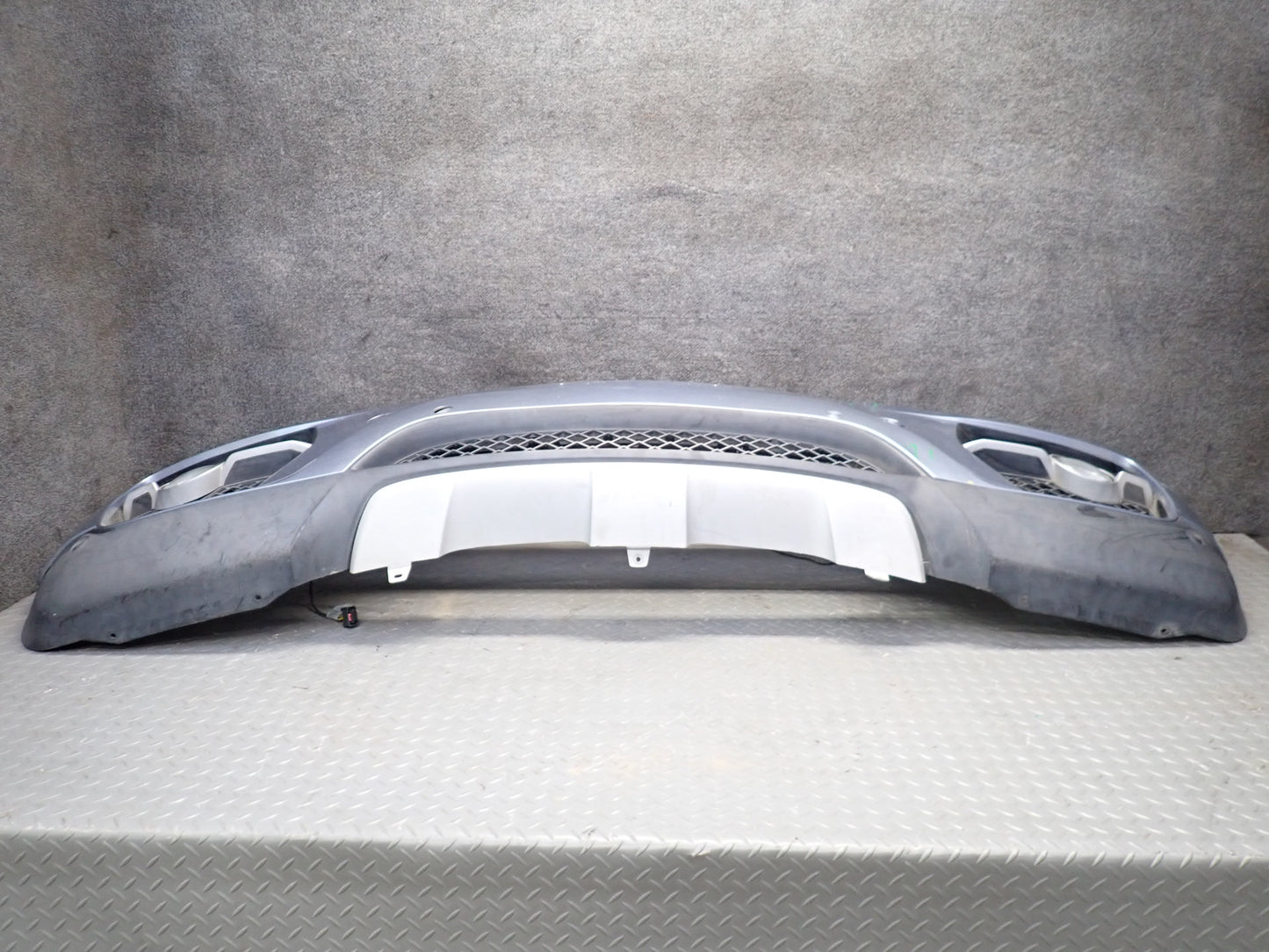 2008-2014 BMW E71 E72 X6 Front Bumper Panel Cover W/ Fog Light & PDC Defected
