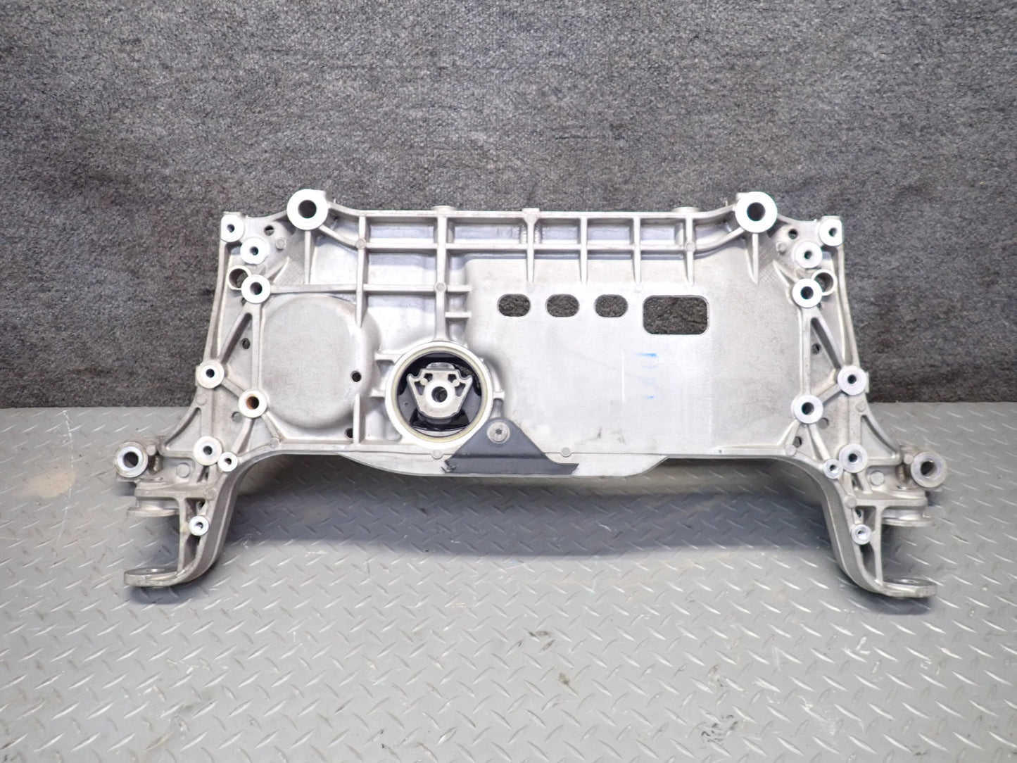 11-15 Audi TT S 8J AWD Front Suspension Subframe Crossmember Carrier 116K OEM