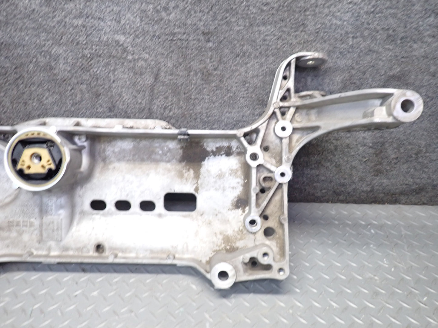 11-15 Audi TT S 8J AWD Front Suspension Subframe Crossmember Carrier 116K OEM