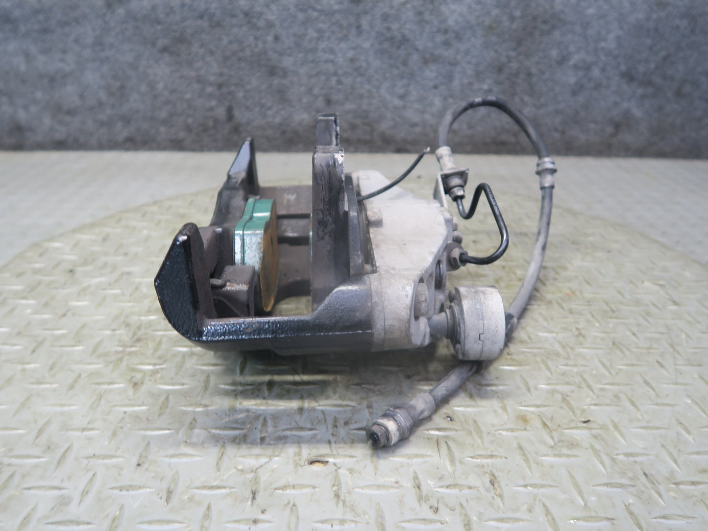 09-15 Audi TT S 8J Set of 2 Front Left & Right Brake Caliper 340mm 116K Mile OEM