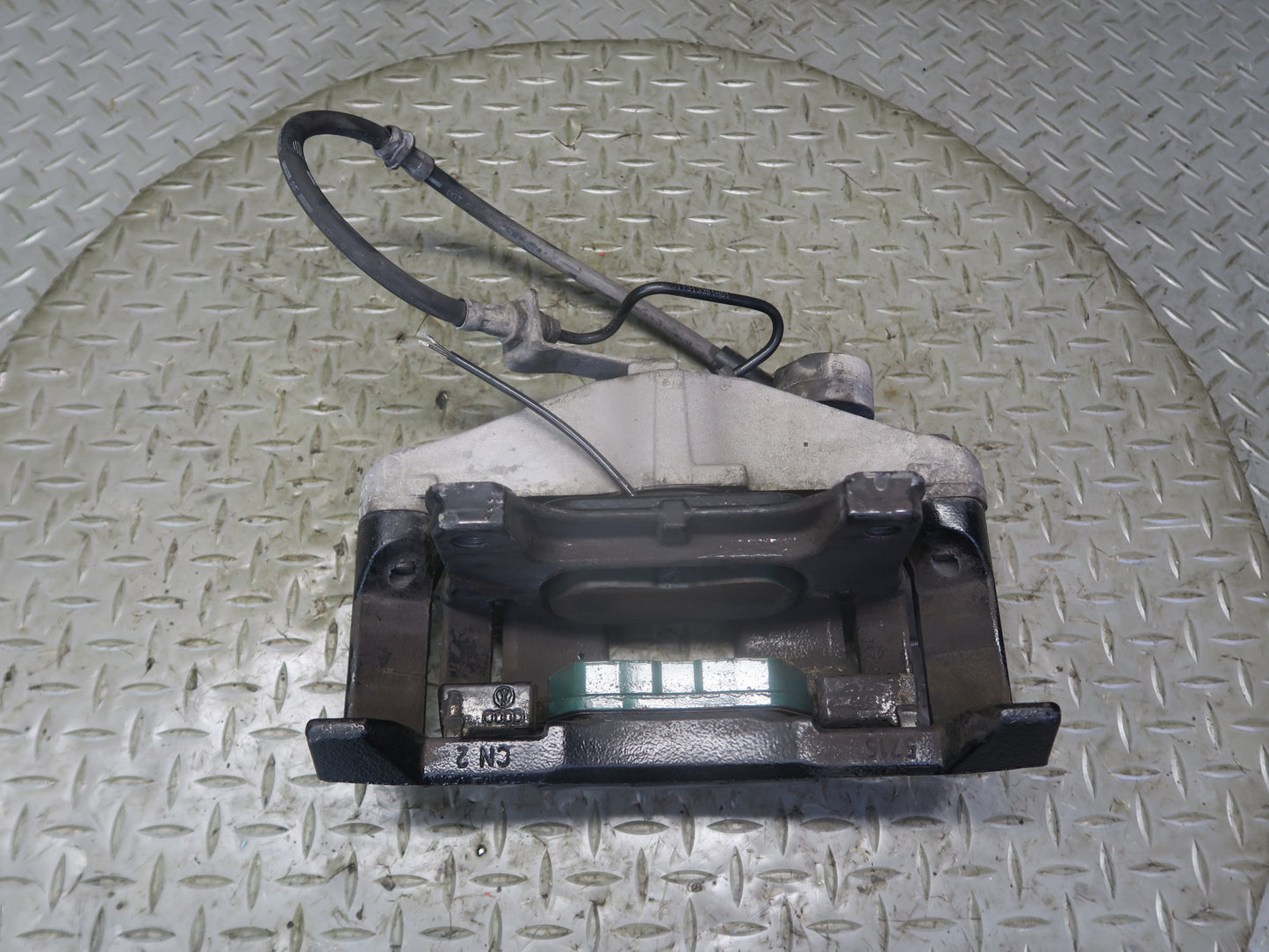 09-15 Audi TT S 8J Set of 2 Front Left & Right Brake Caliper 340mm 116K Mile OEM