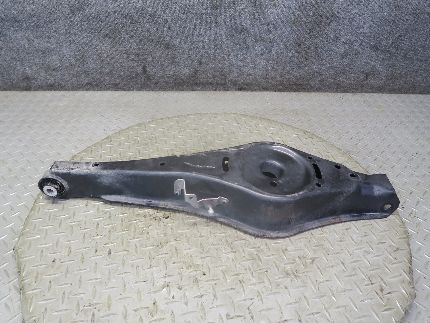 12-15 Audi TT S 8J Quattro Rear Right Upper & Lower Control Arm Set OEM