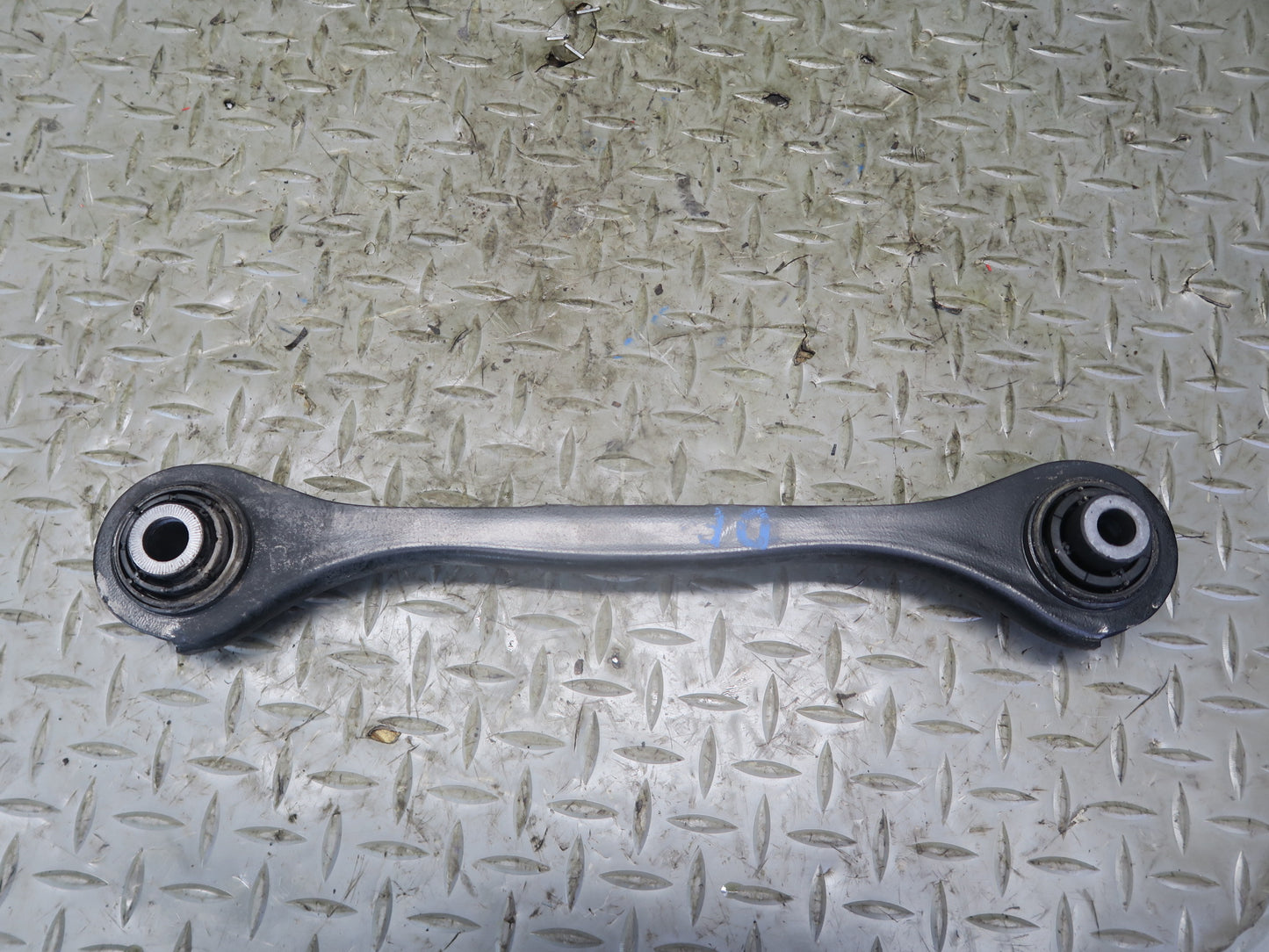 12-15 Audi TT S 8J Quattro Rear Right Upper & Lower Control Arm Set OEM