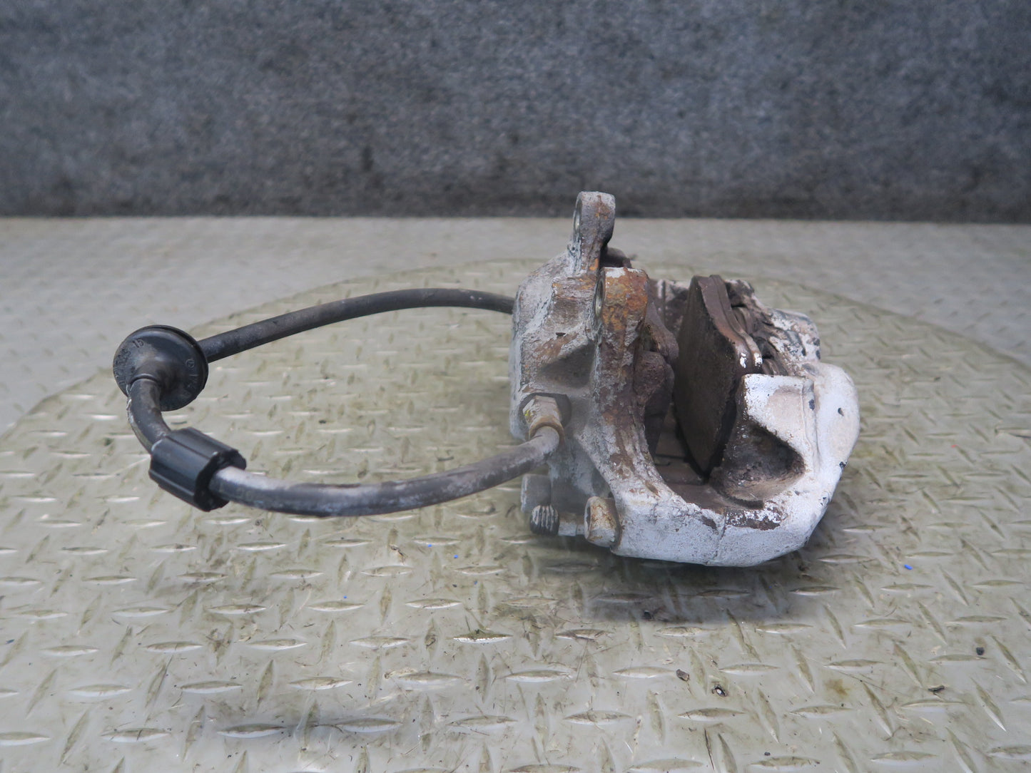 94-99 Mercedes W140 S420 S500 Set of 2 Front Left & Right Brake Caliper OEM