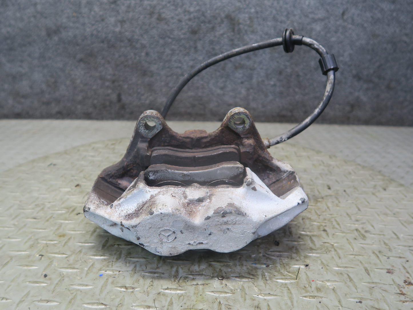 94-99 Mercedes W140 S420 S500 Set of 2 Front Left & Right Brake Caliper OEM