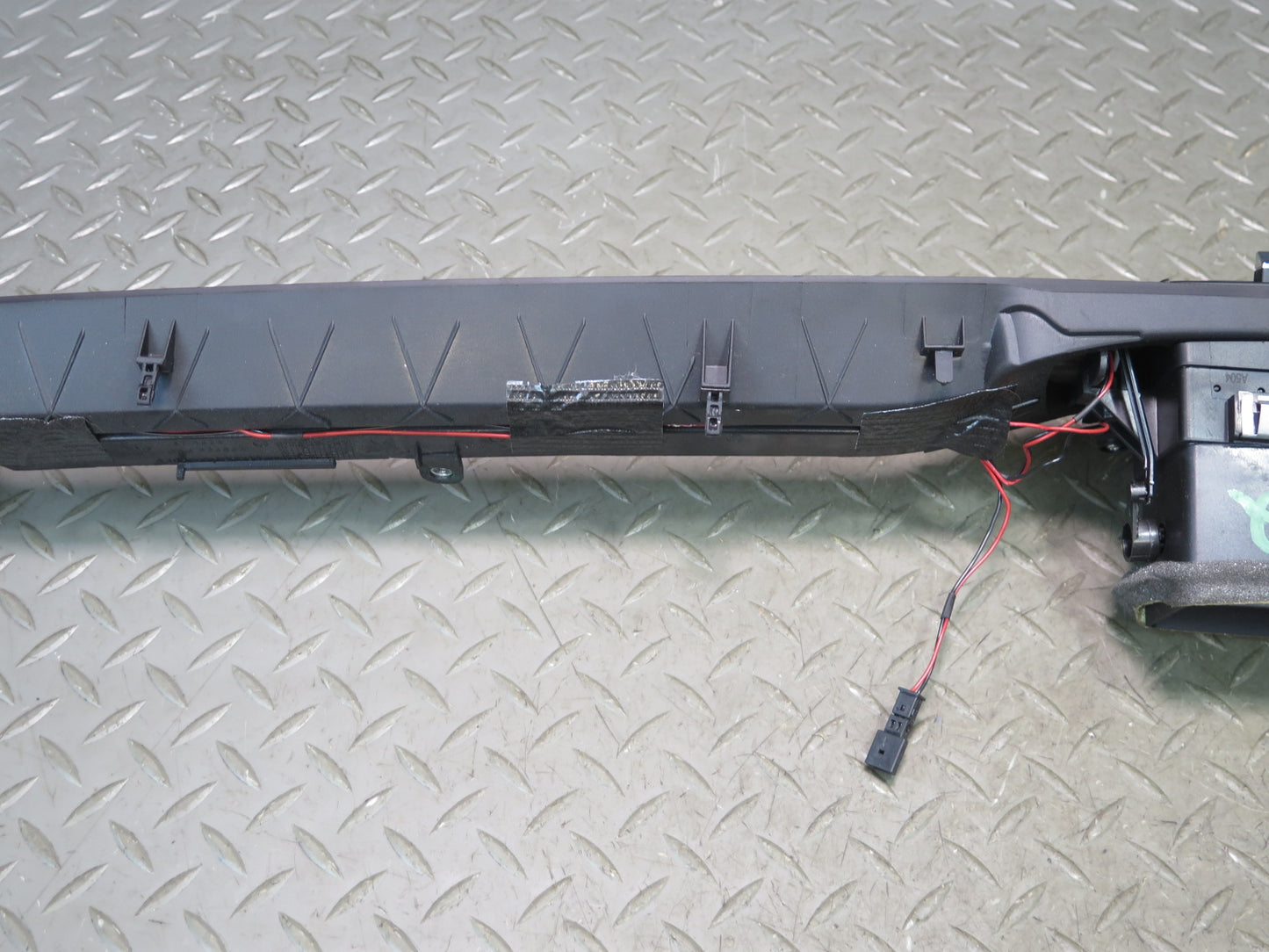 2014-2021 Maserati Quattroporte M156 Center Front Dash A/C Air Vent Grille Trim