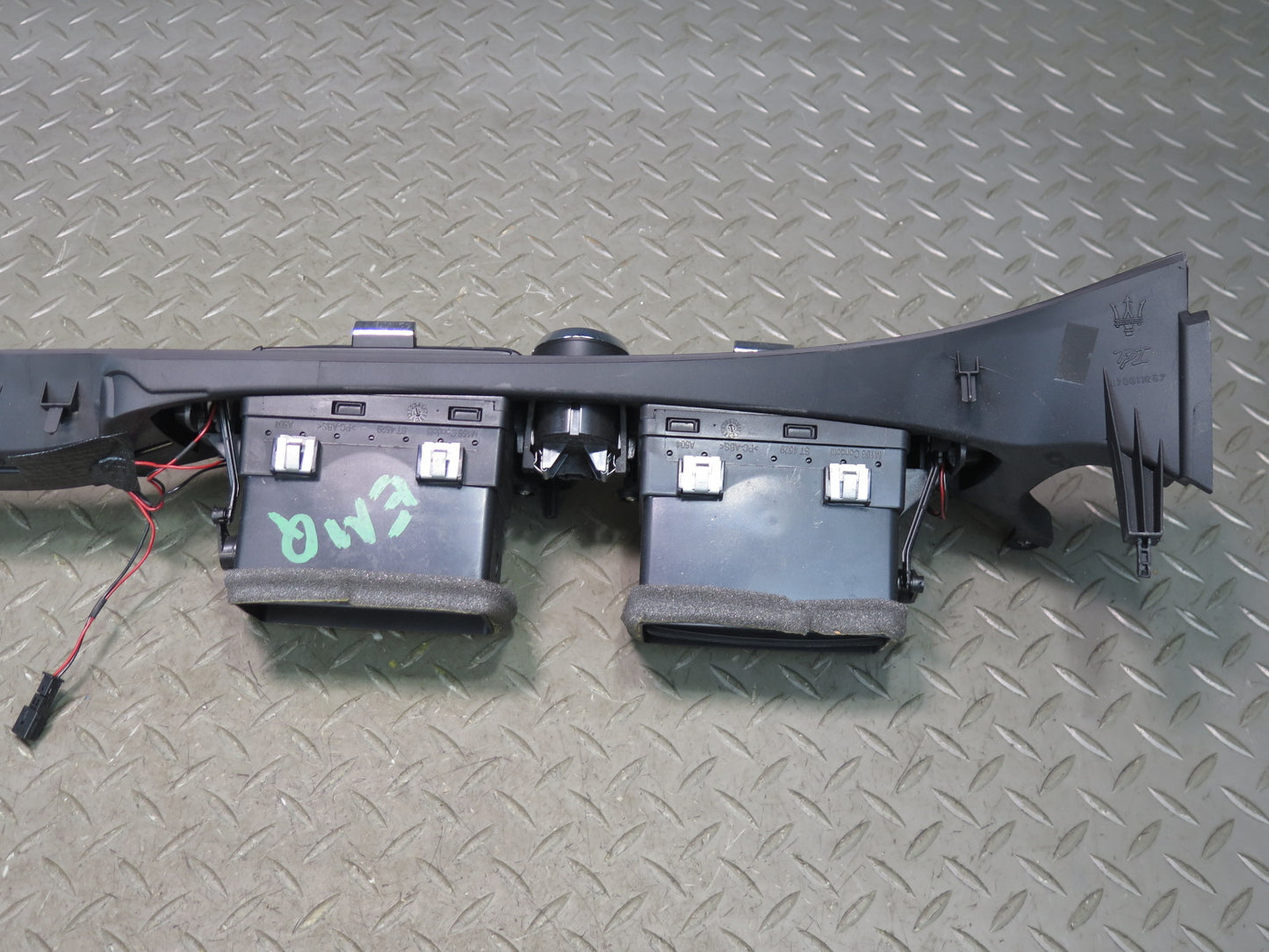 2014-2021 Maserati Quattroporte M156 Center Front Dash A/C Air Vent Grille Trim