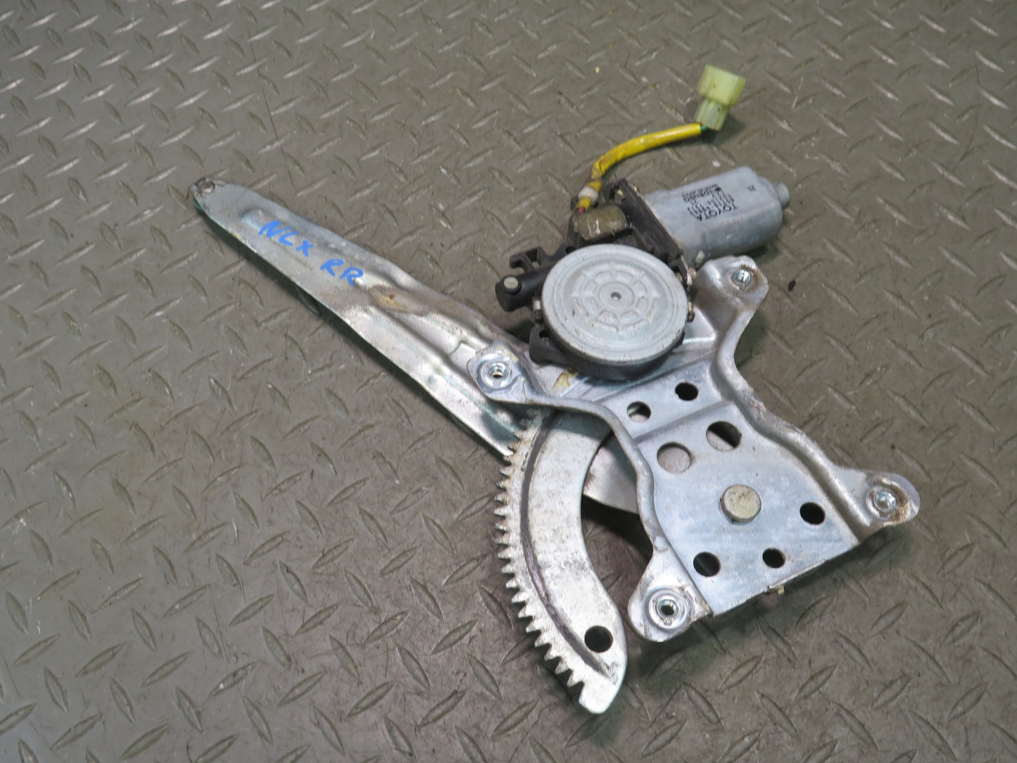 1996-1997 Lexus FZJ80L LX450 Rear Right Door Window Regulator w Motor