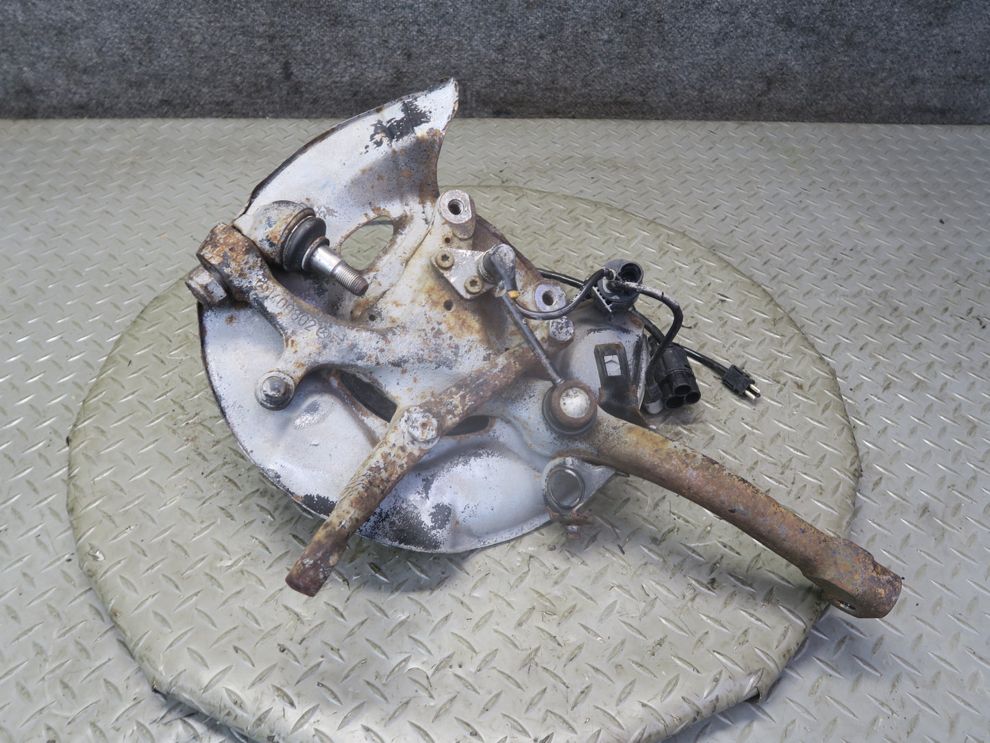 94-99 Mercedes W140 S500 RWD Front Right Spindle Knuckle Wheel Hub Bearing OEM