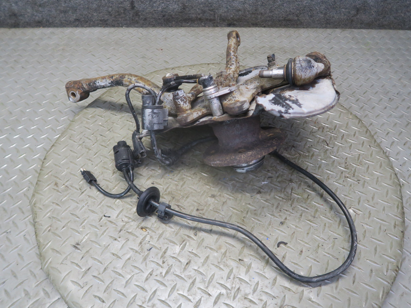94-99 Mercedes W140 S500 RWD Front Right Spindle Knuckle Wheel Hub Bearing OEM