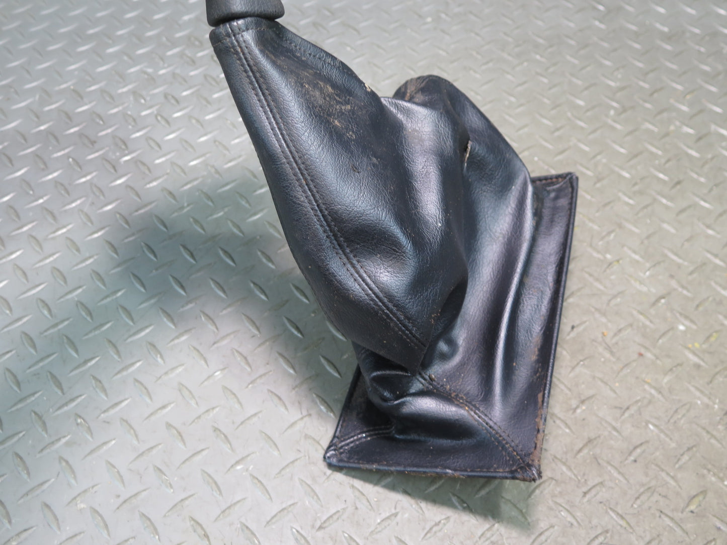 1996-1997 Lexus FZJ80L LX450 Emergency Parking Hand Brake Handle w Boot