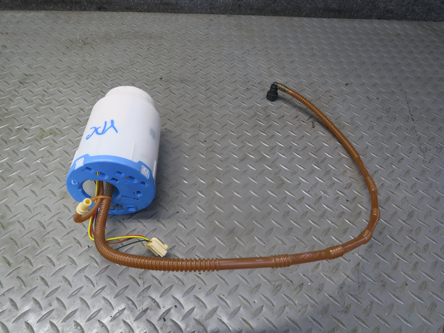 11-16 Porsche Cayenne 958 4.8L M48.02 Fuel Pump Level Sensor Sending Unit Set
