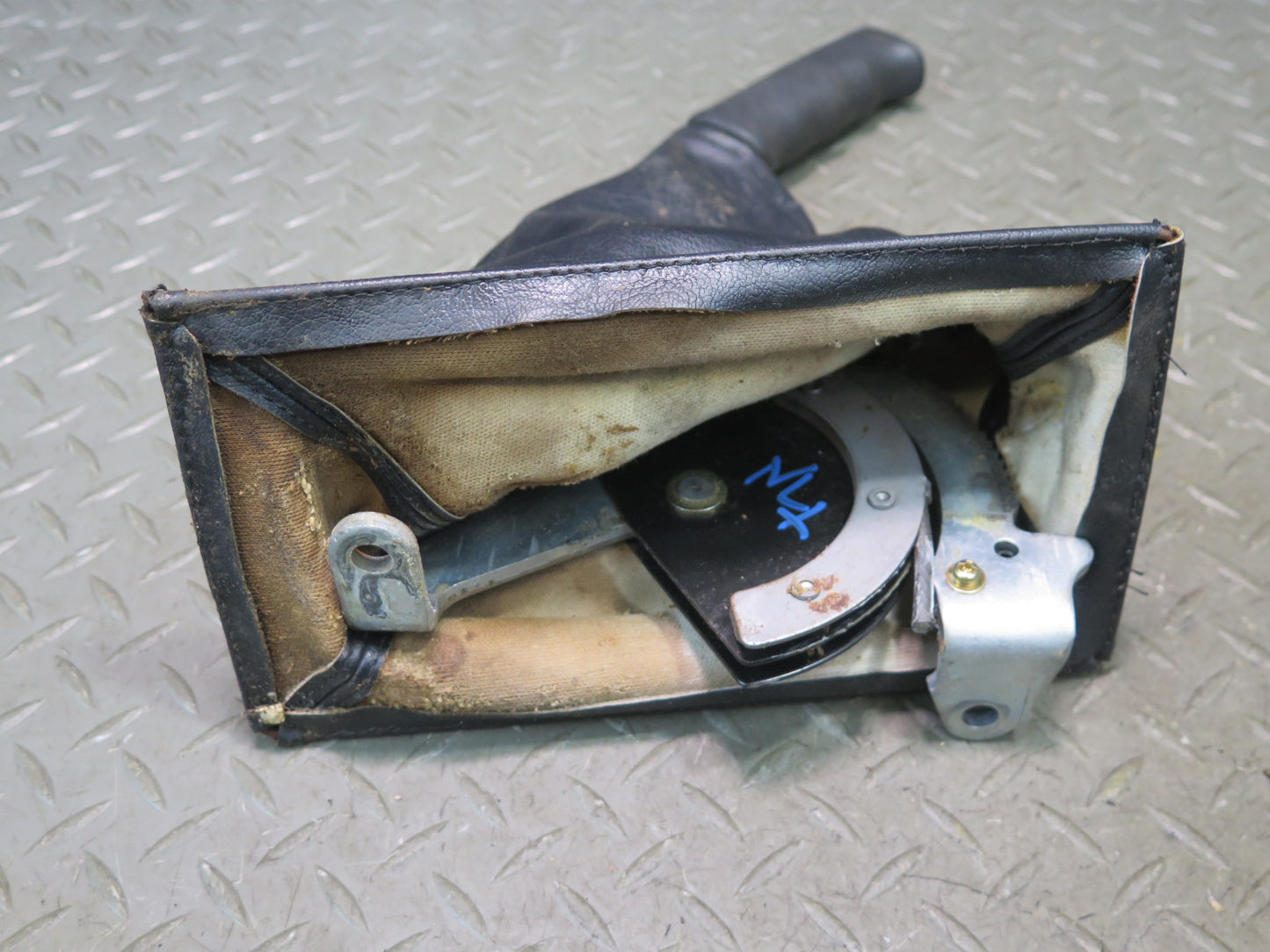 1996-1997 Lexus FZJ80L LX450 Emergency Parking Hand Brake Handle w Boot