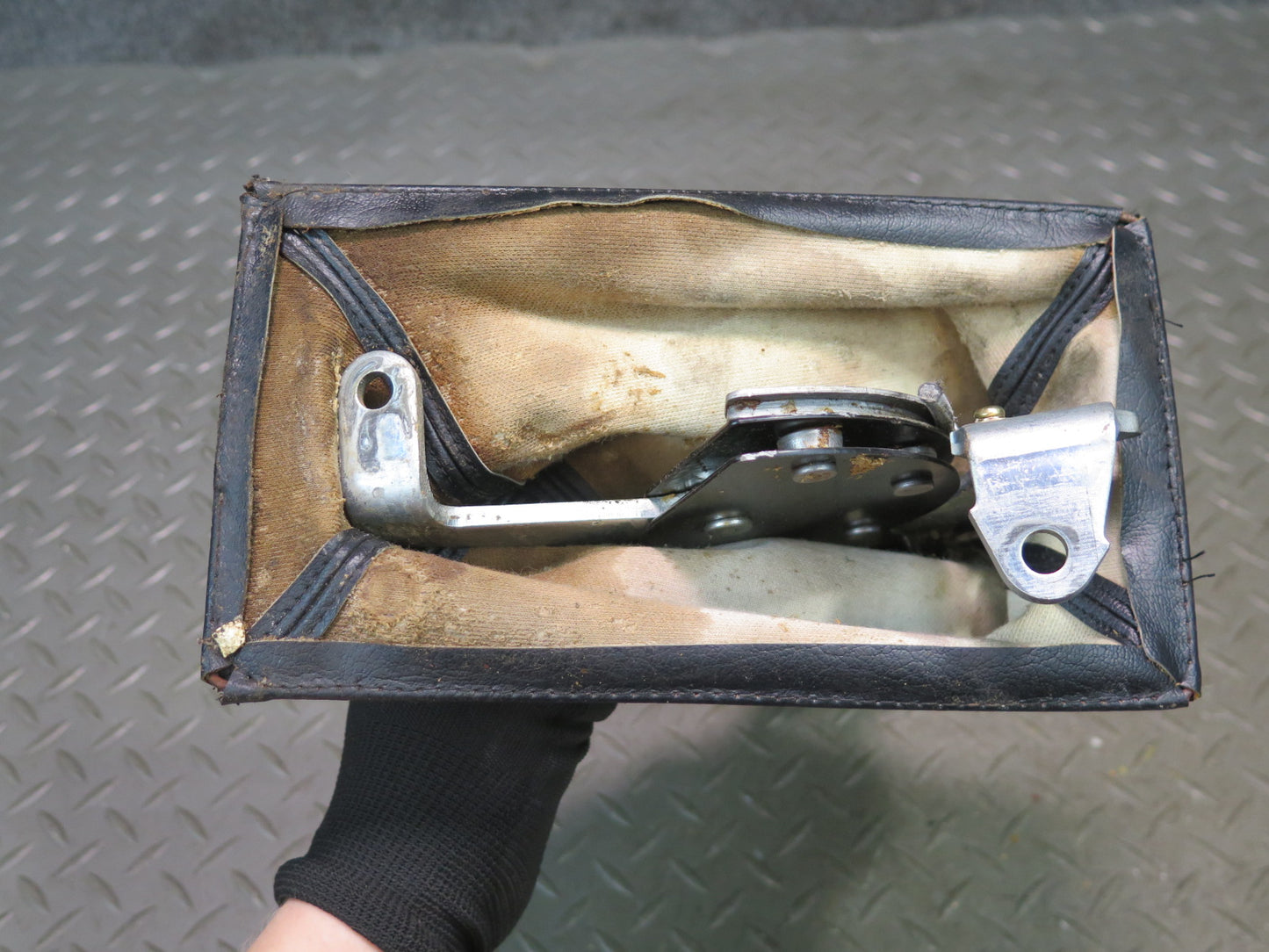 1996-1997 Lexus FZJ80L LX450 Emergency Parking Hand Brake Handle w Boot