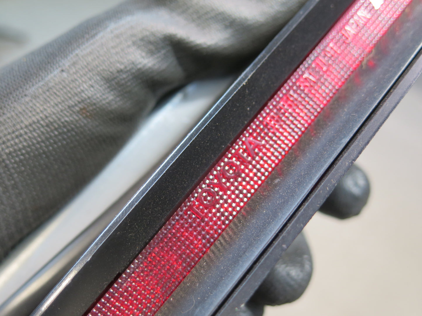 1996-1997 Lexus FZJ80L LX450 Rear Third 3RD Brake Light Lamp