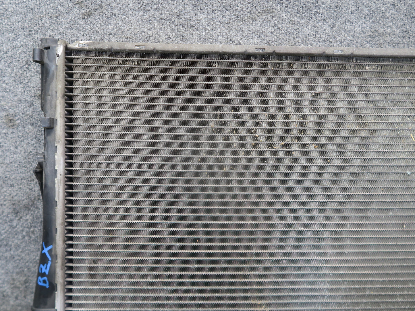 03-05 BMW E85 Z4 M54 M/T Engine Cooling Radiator OEM